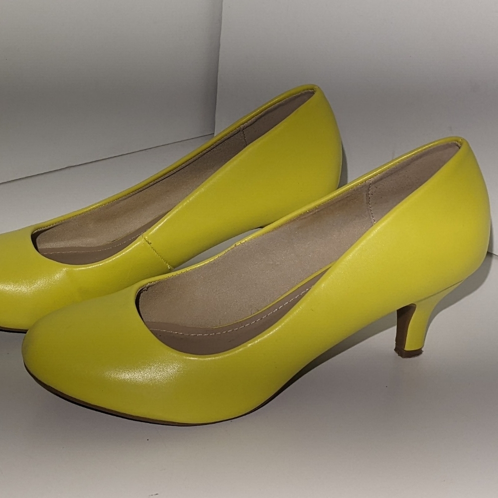 Yellow Round Toe Kitten Heels